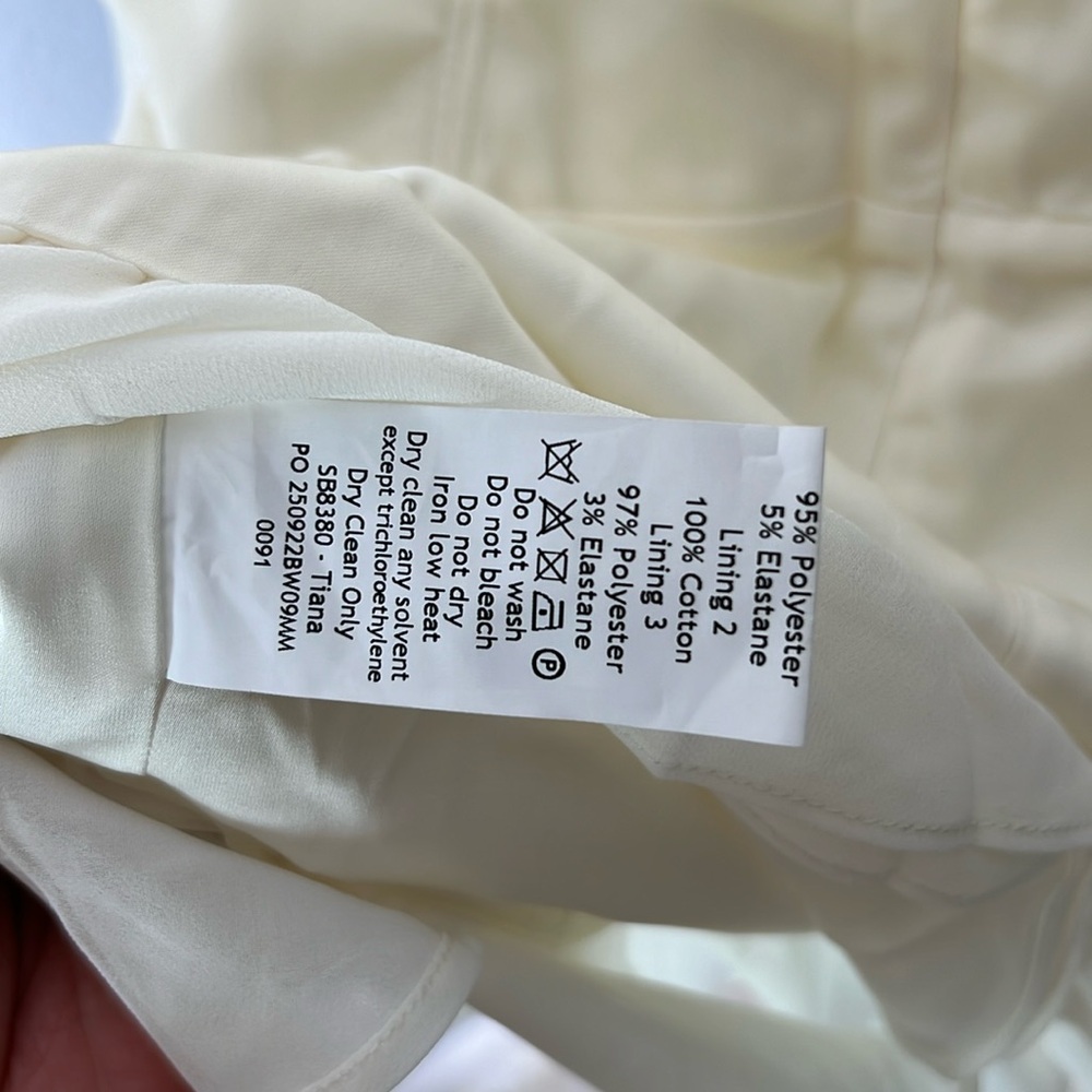 HOUSE OF CB 'Tiana' Ivory Ruffle Corset Dress NWOT - Picture 11 of 11